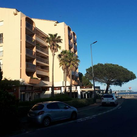 Jujuceline83 Apartment Frejus Bagian luar foto