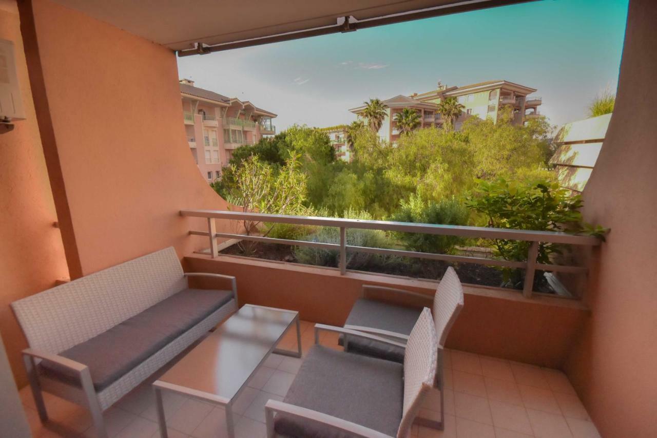 Jujuceline83 Apartment Frejus Bagian luar foto